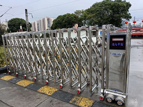 四川电动伸缩门厂家