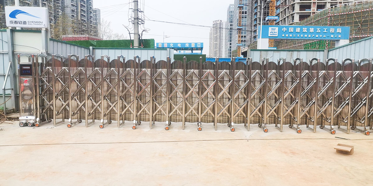 龙泉中铁六局选择捷鹰科技安装10米不锈钢屏风门